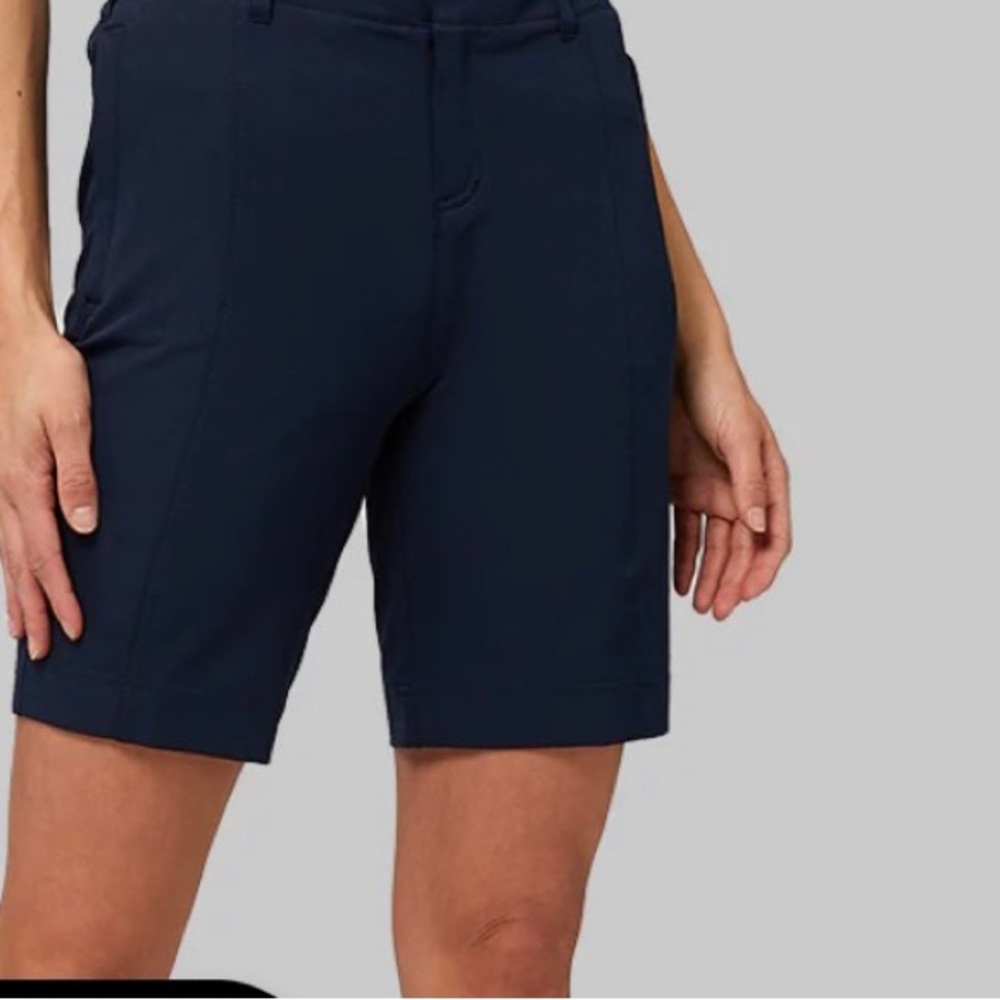 NWT Briggs New York Navy Bermuda Shorts 20W